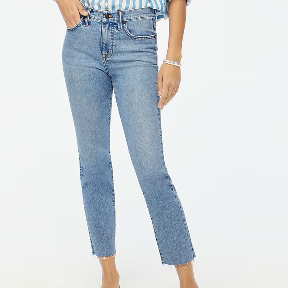 Essential straight jean in all-day stretch